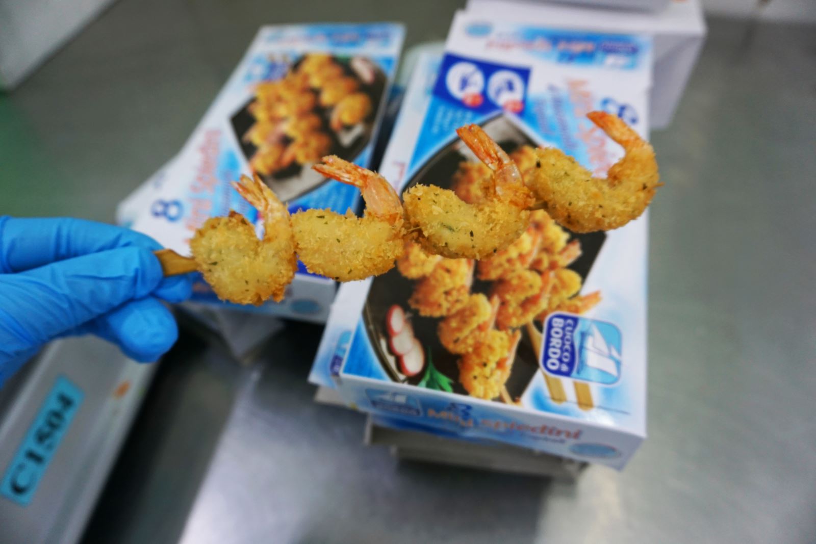 Pre-fried Skewered Vannamei Shrimp After Being Cooked 